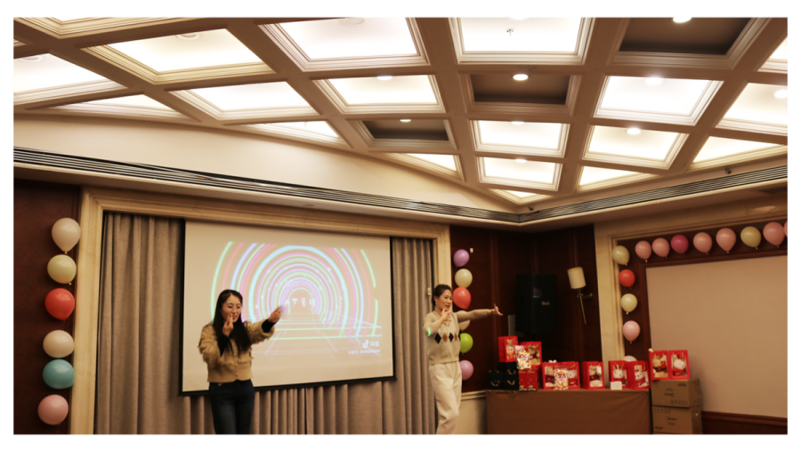 勇毅進(jìn)取，順風(fēng)飛揚(yáng) | 2023年 藍(lán)鵬測(cè)控年會(huì)  開場(chǎng)舞 黑桃A